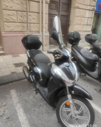 Scooter Honda SH 300 abs