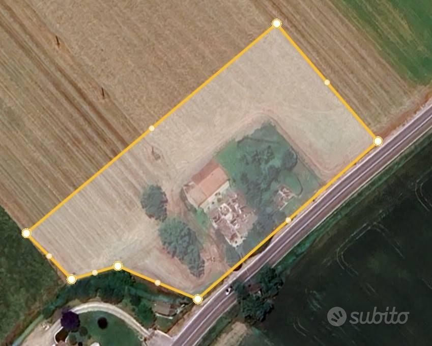 Rustico / Casale di 920 m² con più di 5 locali e b - Vista 4