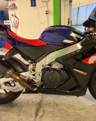 Aprilia RSV4 1100 Factory 21-24