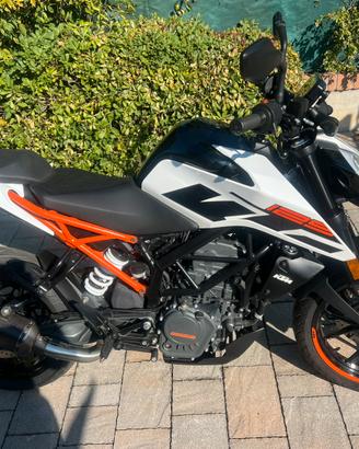 Ktm duke 125