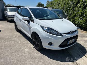 Ford Fiesta 1.2 82CV 3 porte Titanium