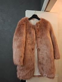 Pelliccia ecologica rosa