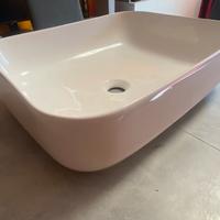 Lavabo in ceramica