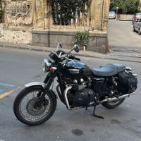 TRIUMPH BONNEVILLE T100 BLACK - 2011 PERFETTA
