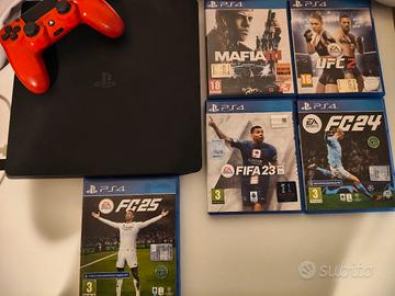 PlayStation 4 + joystick e 4 giochi.