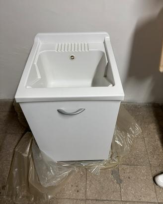 Mobiletto bagno con lavabo
