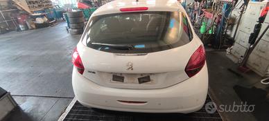 Portellone stop Peugeot 208 2016