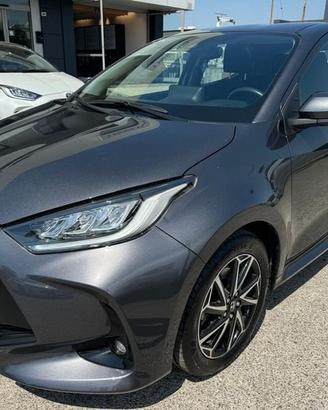 Toyota Yaris Hybrid Trend MY22