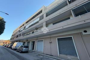4 LOCALI A GIOIA DEL COLLE