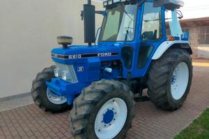 trattore Ford 6810