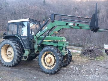 Trattore john deere 3040