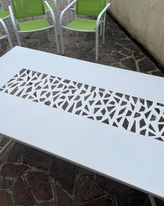 Tavolo da giardino