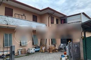 Compendio immobiliare a Sant'Angelo di Piove di Sa