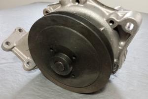 Lancia Thema/ F.Croma 2500 t.d. pompa acqua nuova 