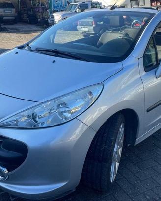 PEUGEOT 207 1.6 VTi 120CV CC Féline