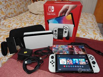 Nintendo Switch OLED completa più giochi