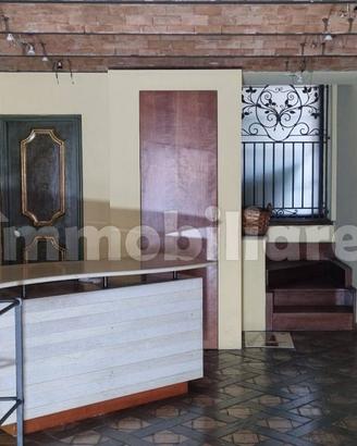 Arredamento negozio abbigliamento