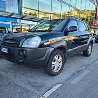 HYUNDAI TUCSON 4WD