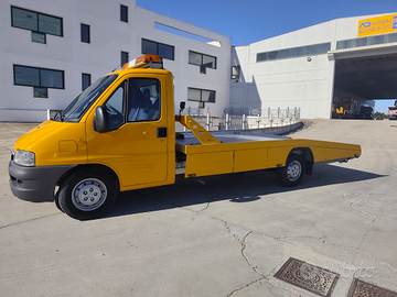 Carroattrezzi soccorso stradale