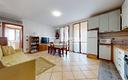 bilocale-con-ascensore-ampio-balcone-e-garage-dop