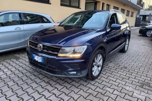 VOLKSWAGEN Tiguan 2.0 TDI SCR DSG 4MOTION Sport