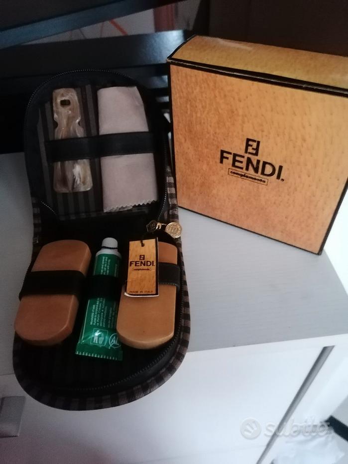 Set pulizia scarpe Sir Rondo's - Abbigliamento e Accessori In vendita a  Torino