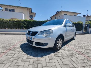Polo IV 2005 5p 1.4 tdi Comfortline