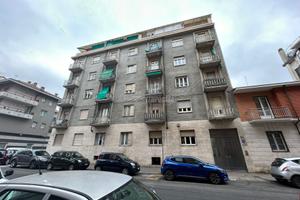 TRILOCALE FINEMENTE RISTRUTTURATO