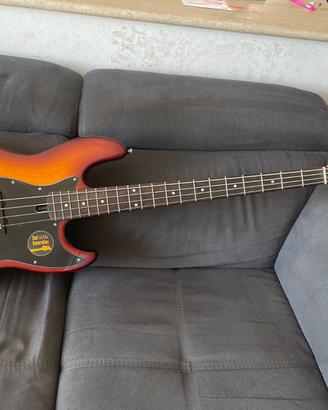 Basso elettrico Marcus Miller v3