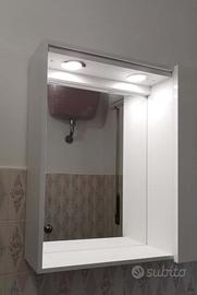 Specchio con pensile per bagno