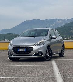 Peugeot 208 BlueHDi Allure Neopatentati 2017