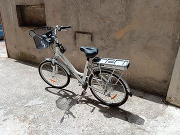 bici elettrica pedalata assistita 