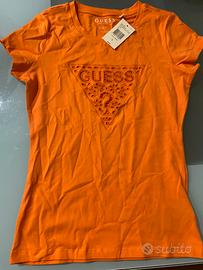 T shirt GUESS NUOVA