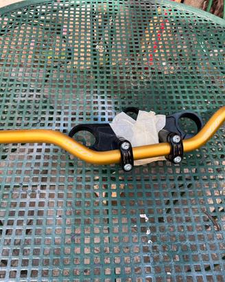 Manubrio moto WRP con piastra di sterzo