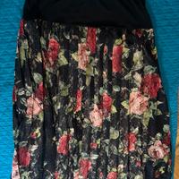 Gonna in pizzo con fiori