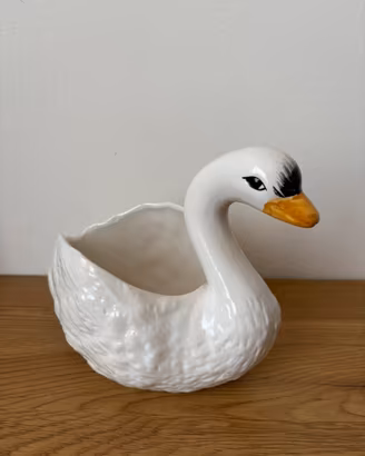 Fioriera vaso ceramica di Bassano forma di cigno