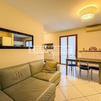 CASA INDIPENDENTE CON AMPIO GIARDINO IN ZONA CENTR