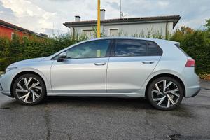 VW Golf 8 tdi 2000 115 cv del 2021