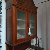 vetrina antica restaurata