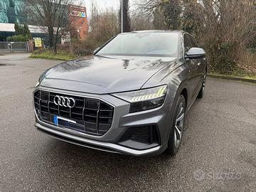 Audi Q8 50 3.0 tdi mhev quattro tiptronic