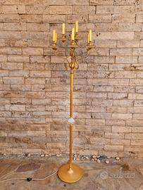 Candelabro Vintage con Coppette in Vetro Opalino