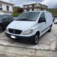 MERCEDES FURGONATO ISOTERMICO