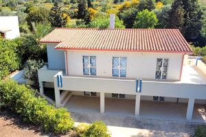 Villa singola con terreno in Spiaggia dei Francesi