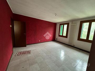 2 LOCALI A TORREBELVICINO