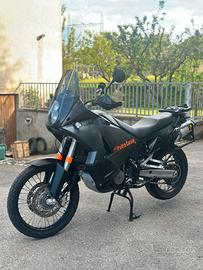 Ktm 990 adventure da vetrina