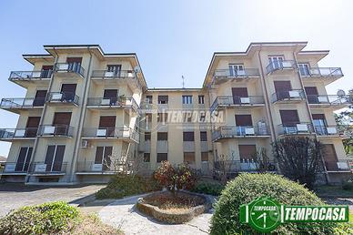 SPLENDIDO TRILOCALE RISTRUTTURATO IN CENTRO CON BO