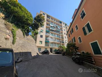 3 LOCALI A GENOVA