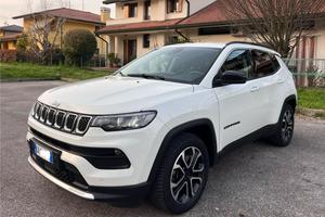 Jeep Compass 4xe ibrido/benz