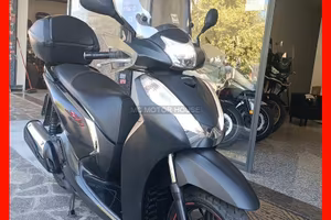 HONDA SH 300 Sport*GARANZIA*RATE NO BUSTA*PERMUTE
