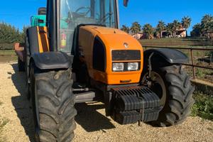 Trattore Renault claas 550x